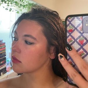 Meet your Posher, Kenzie